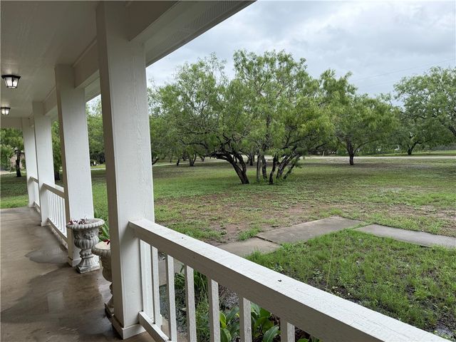 5758 Grand Lake Circ, Robstown, TX 78380