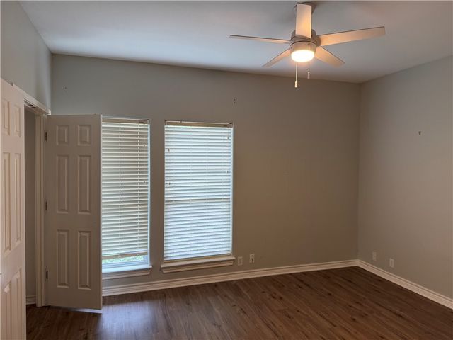 5758 Grand Lake Circ, Robstown, TX 78380