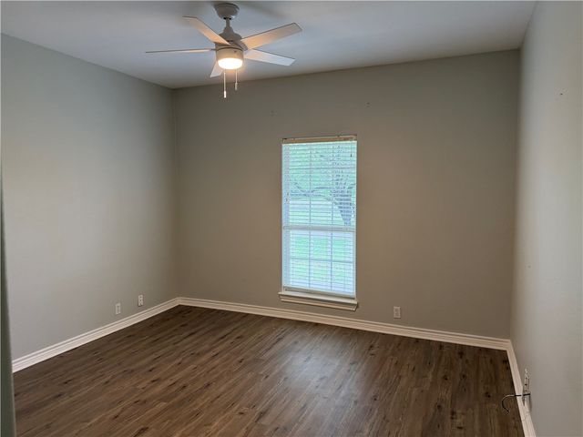 5758 Grand Lake Circ, Robstown, TX 78380