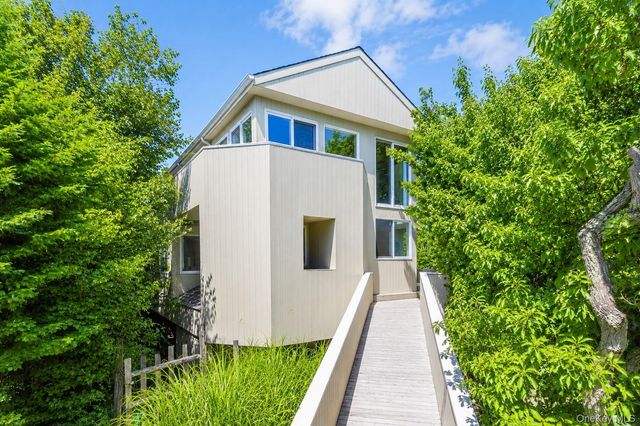 216 Broadway, Saltaire, NY 11706