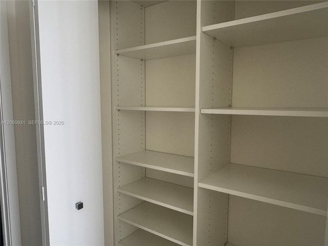 5350 NW 84th Ave 1706, Doral, FL 33166