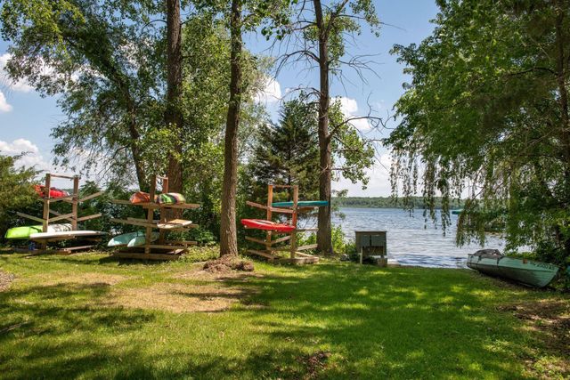 3861 Lone Cedar Lane, Chanhassen, MN 55318