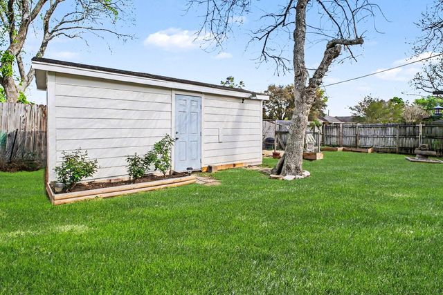 1113 Union Valley Drive, Pearland, TX 77581