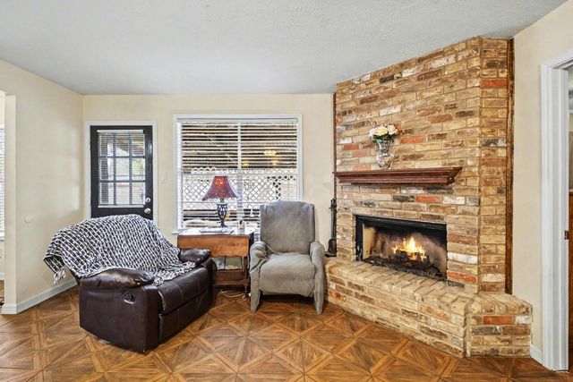 1113 Union Valley Drive, Pearland, TX 77581