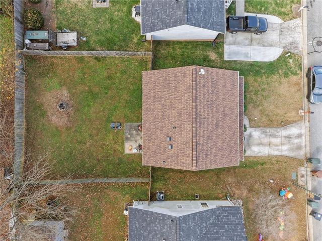 3703 Sherbourne Lane, Greensboro, NC 27405