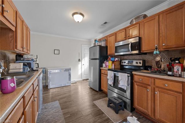 3703 Sherbourne Lane, Greensboro, NC 27405