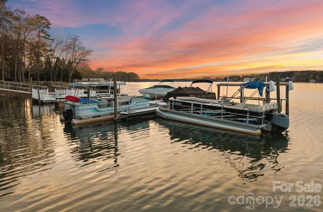 134 Lawrence Tee Lane, Mooresville, NC 28117