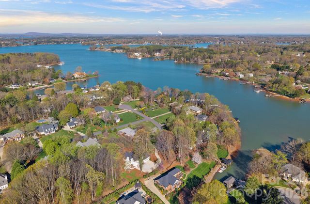 134 Lawrence Tee Lane, Mooresville, NC 28117