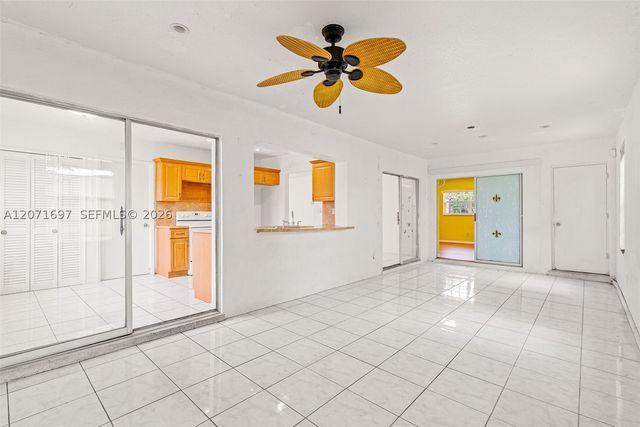 4700 NW 41st Pl, Lauderdale Lakes, FL 33319