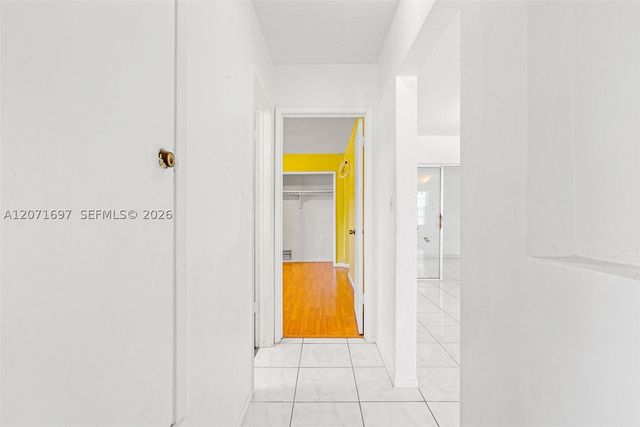 4700 NW 41st Pl, Lauderdale Lakes, FL 33319