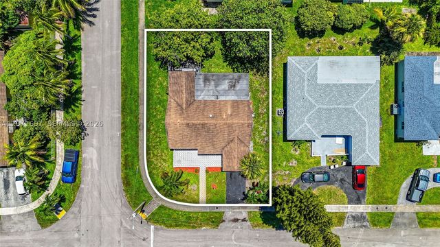 4700 NW 41st Pl, Lauderdale Lakes, FL 33319