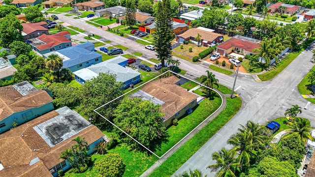 4700 NW 41st Pl, Lauderdale Lakes, FL 33319