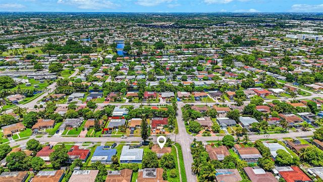 4700 NW 41st Pl, Lauderdale Lakes, FL 33319