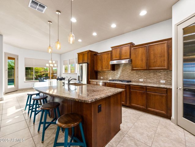 18191 W DESERT SAGE Drive, Goodyear, AZ 85338