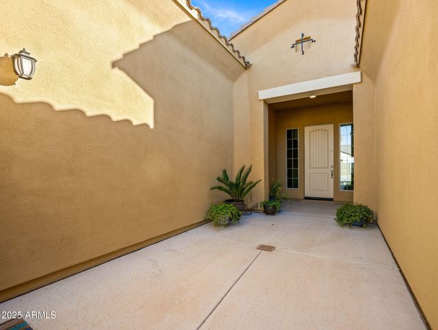 18191 W DESERT SAGE Drive, Goodyear, AZ 85338