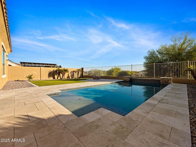 18191 W DESERT SAGE Drive, Goodyear, AZ 85338