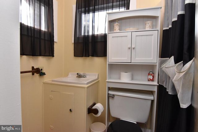 521 W LOCUST ST, Seaford, DE 19973