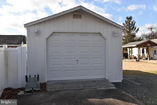 521 W LOCUST ST, Seaford, DE 19973