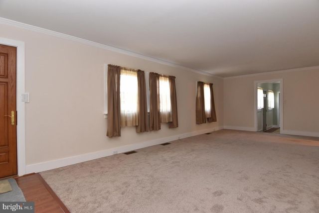 521 W LOCUST ST, Seaford, DE 19973