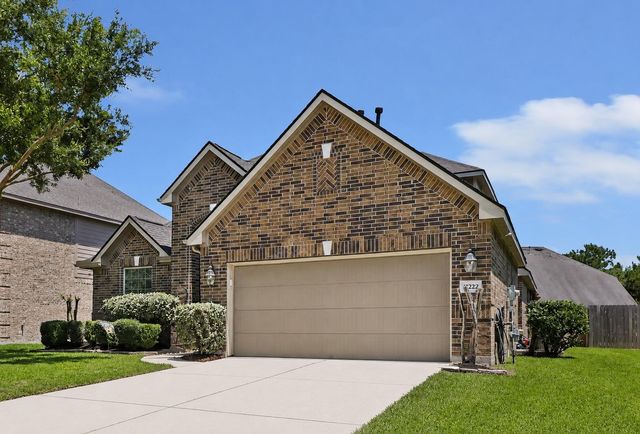 17222 Lowell Lake Lane, Humble, TX 77346
