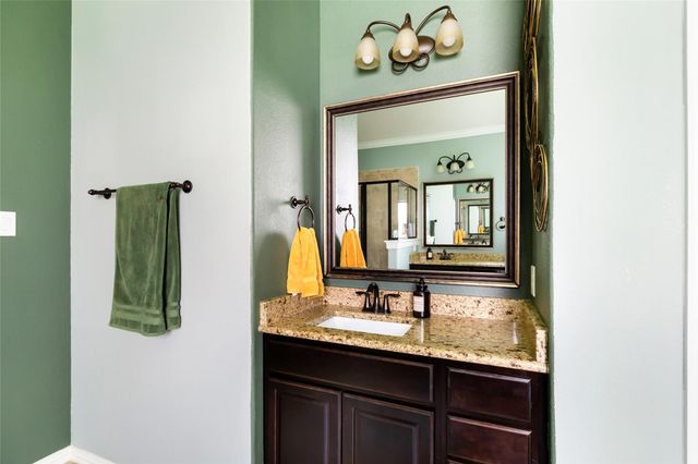 17222 Lowell Lake Lane, Humble, TX 77346