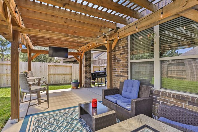 17222 Lowell Lake Lane, Humble, TX 77346