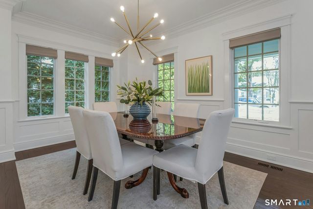 44 Maple Street, Darien, CT 06820
