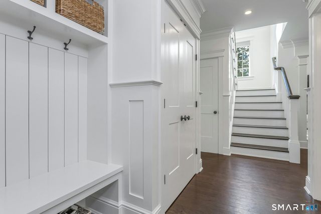 44 Maple Street, Darien, CT 06820