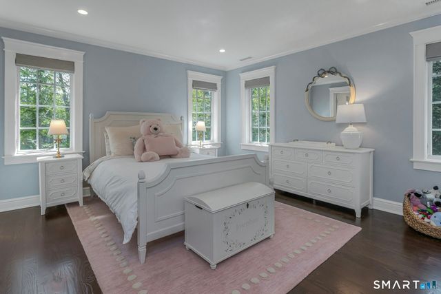 44 Maple Street, Darien, CT 06820