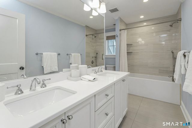 44 Maple Street, Darien, CT 06820