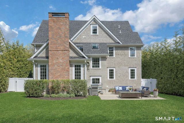 44 Maple Street, Darien, CT 06820