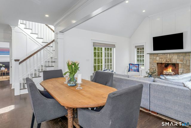 44 Maple Street, Darien, CT 06820