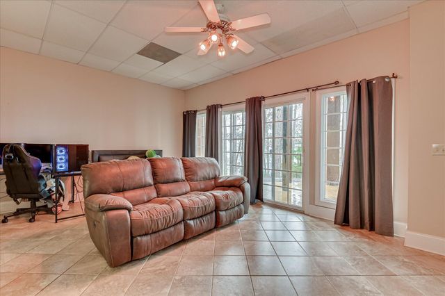 184 Savannah Drive, Mccormick, SC 29835
