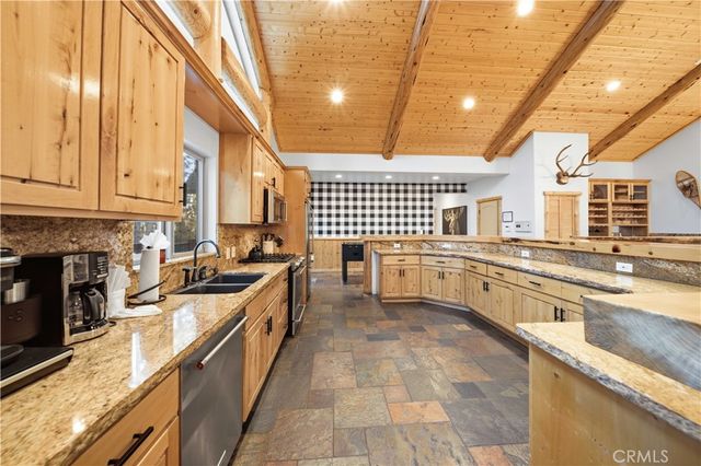 42364 Heavenly Valley, Big Bear Lake, CA 92315