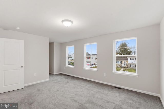 105 W WASHINGTON AVE, Magnolia, NJ 08049