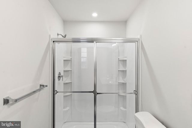 105 W WASHINGTON AVE, Magnolia, NJ 08049