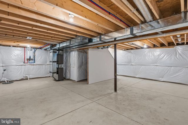 105 W WASHINGTON AVE, Magnolia, NJ 08049