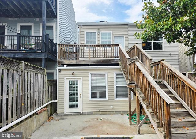 1228 FAIRMONT ST NW, Washington, DC 20009