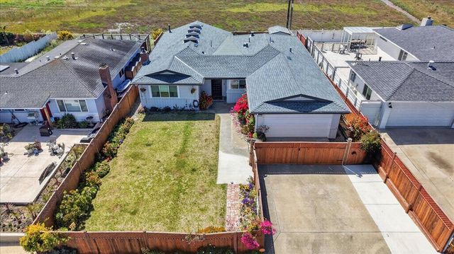 8506 Laguna Place, Moss Landing, CA 95039