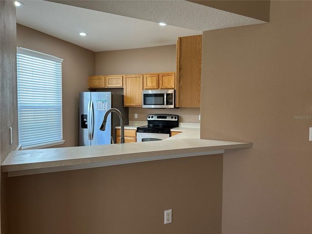 628 51ST AVENUE N, St Petersburg, FL 33703