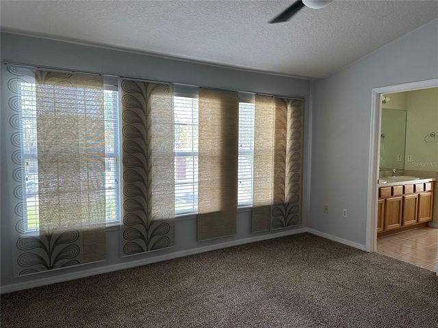 628 51ST AVENUE N, St Petersburg, FL 33703