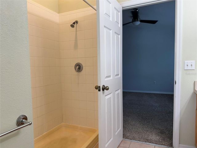 628 51ST AVENUE N, St Petersburg, FL 33703