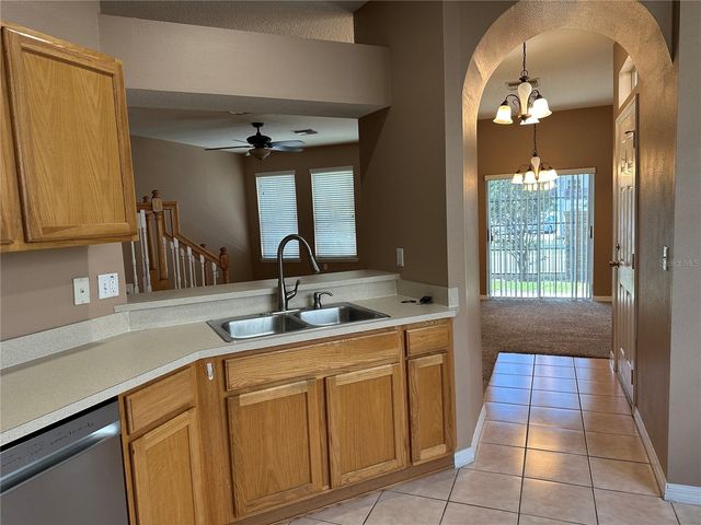 628 51ST AVENUE N, St Petersburg, FL 33703
