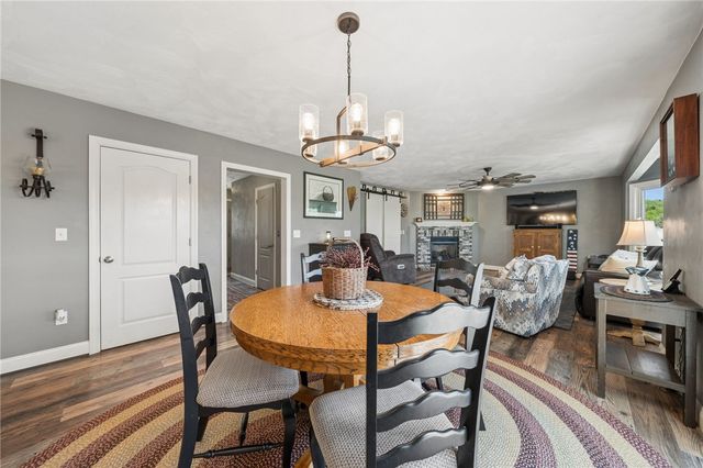 670 Meadowbrook Rd, Penn Twp, PA 15085