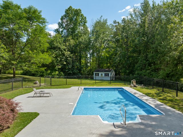 545 South Stone Street, Suffield, CT 06093