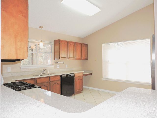 4032 Leesway Cir, Pensacola, FL 32504