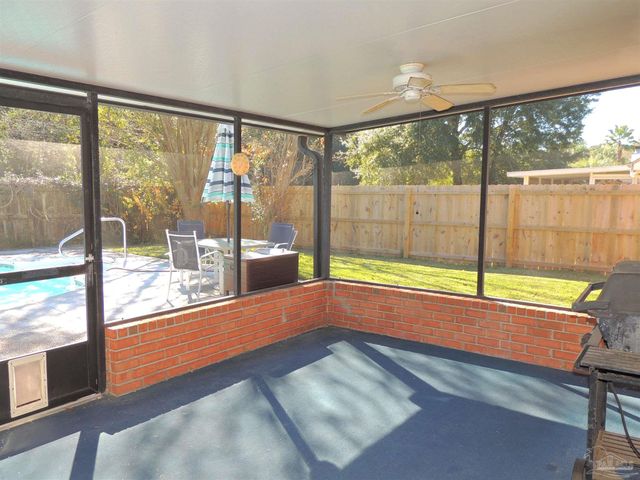 4032 Leesway Cir, Pensacola, FL 32504