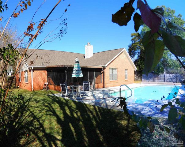 4032 Leesway Cir, Pensacola, FL 32504