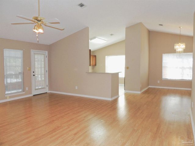 4032 Leesway Cir, Pensacola, FL 32504