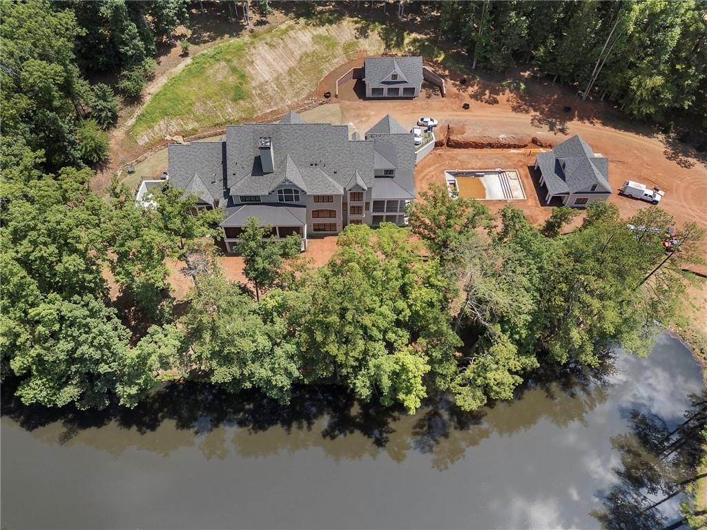Image 1 of property listing at 13675 Freemanville Road, Milton, GA 30004